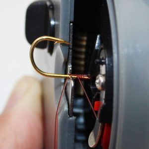Automatic fish hook tying machine – Αυτόματο μηχάνημα δέσμευσης για αγκίστρια ψαριών 03